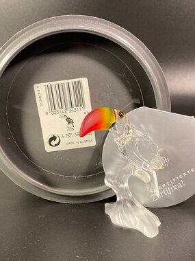 Swarovski Crystal Toucan Figurine Colorful Beak Tropical Bird 7621 with Box